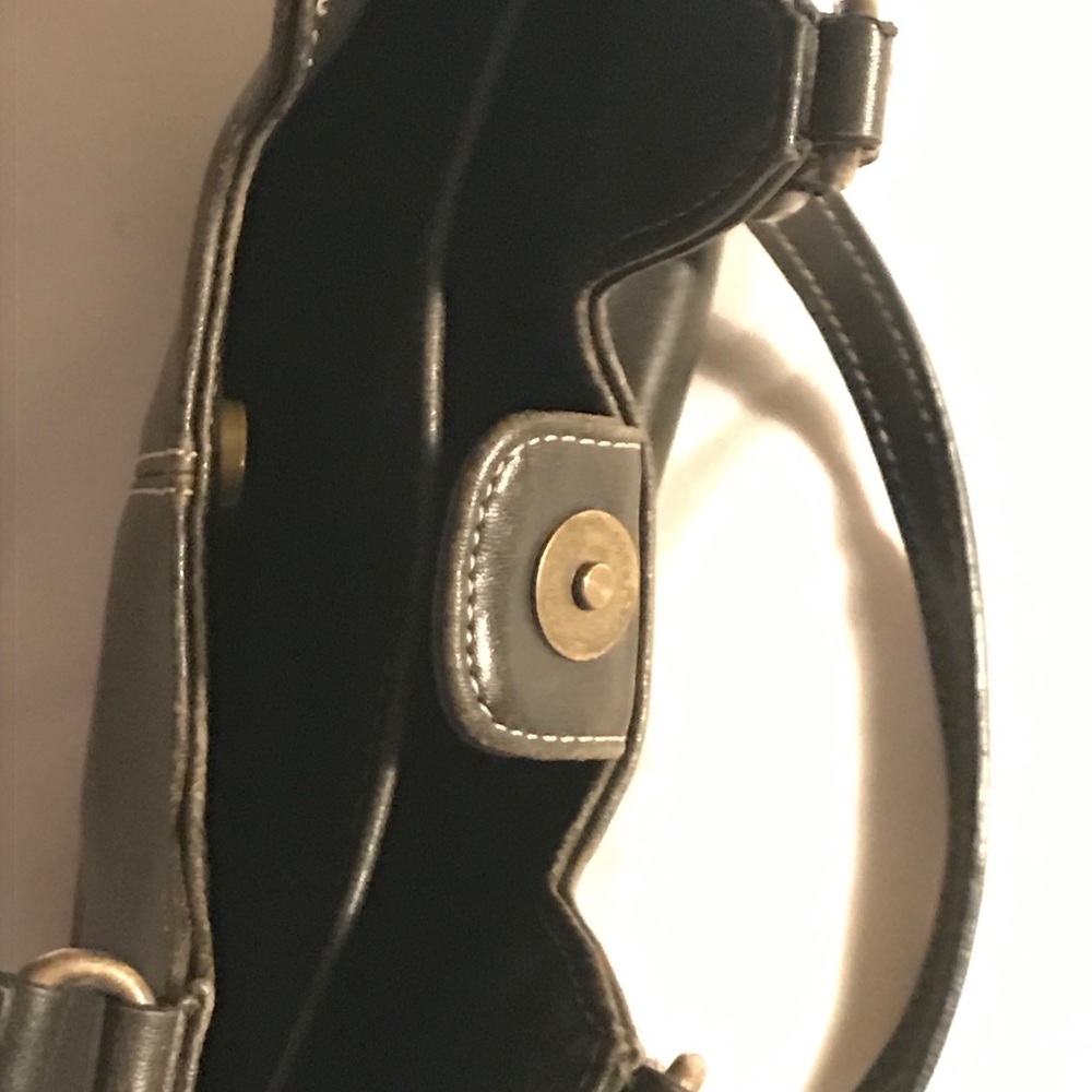 GUESS Mini Purse - Picture 8 of 8